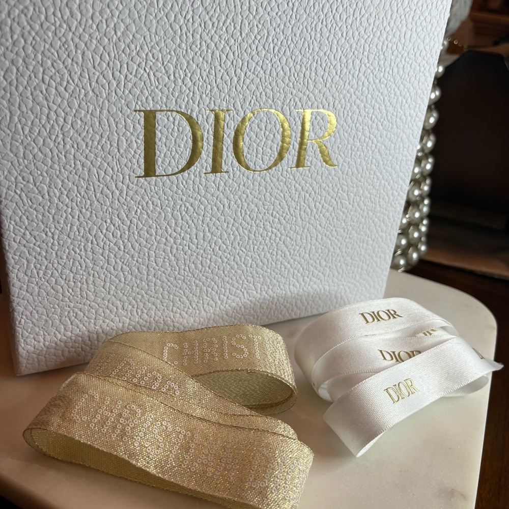 Dior Elegant Gold & White Ribbon Collection w/Beautiful White Box for Gifting - Picture 4 of 10